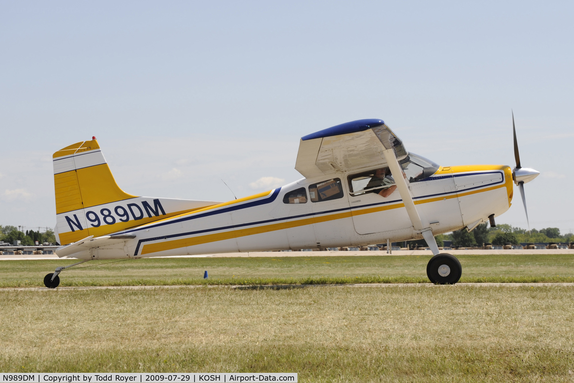 N989DM, Cessna A185F Skywagon 185 C/N 18502721, EAA AIRVENTURE 2009