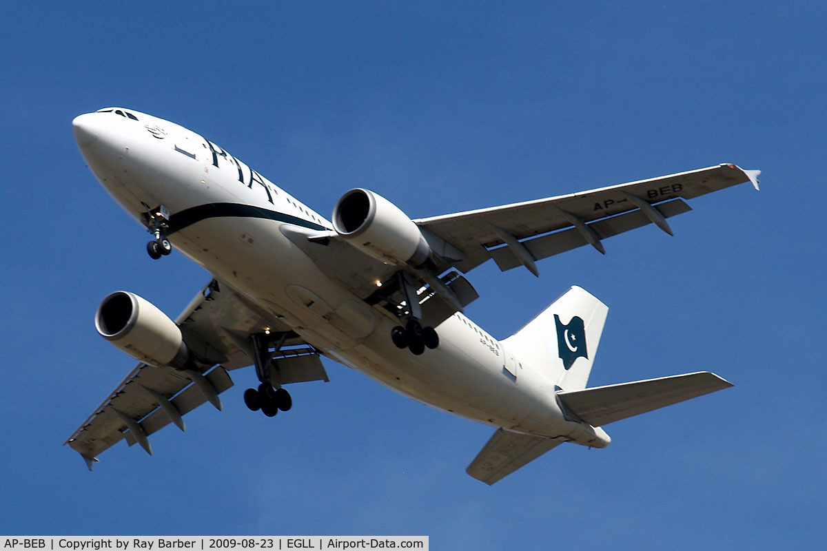 AP-BEB, 1991 Airbus A310-308 C/N 587, Airbus A310-308 [656] (Pakistan International Airlines) Home~G 04/09/2009. Seen on approach 27R.