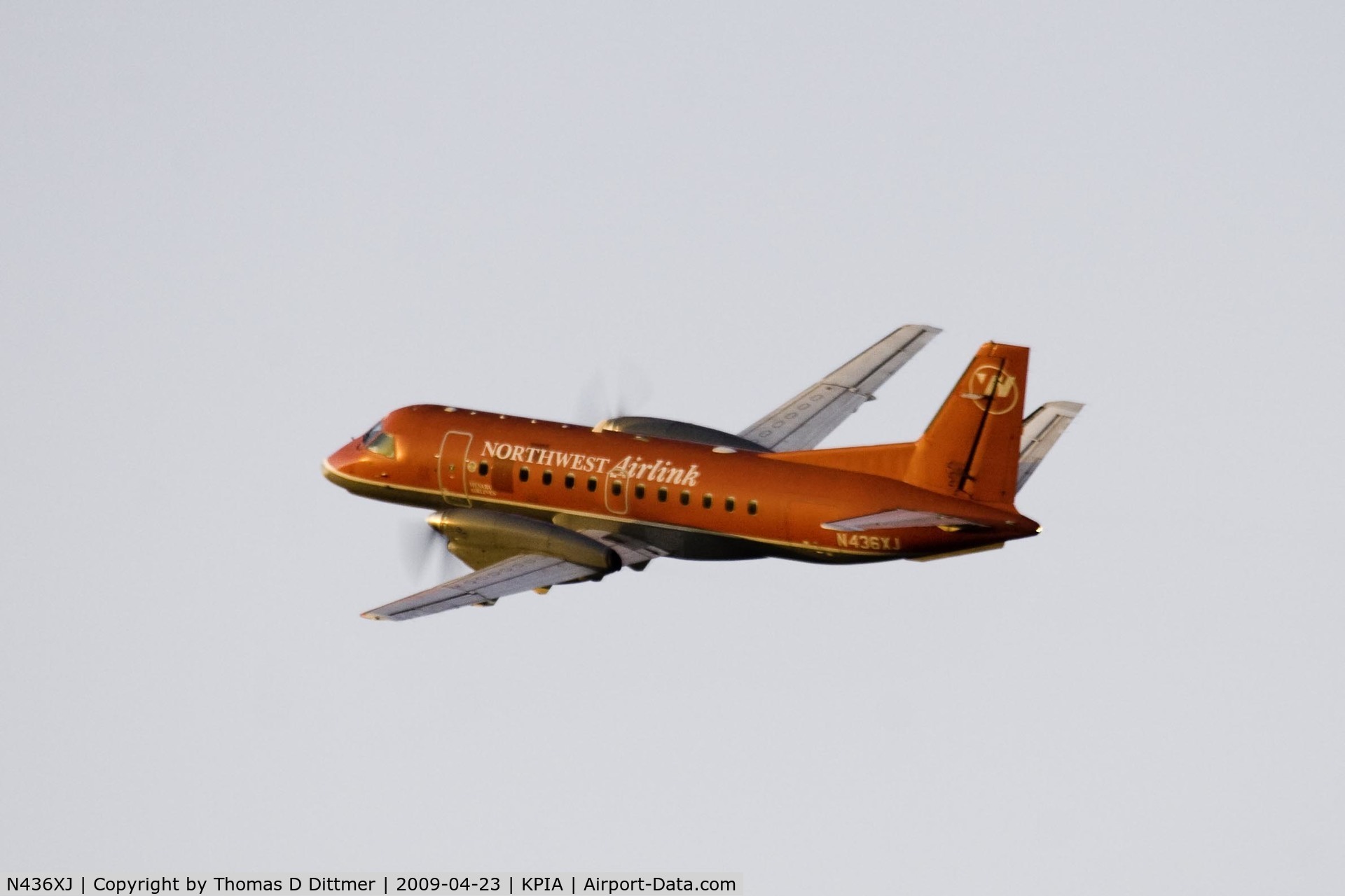 N436XJ, 1998 Saab 340B+ C/N 340B-436, Northwest Airlink (N436XJ) departs Peoria Illinois for Minneapolis