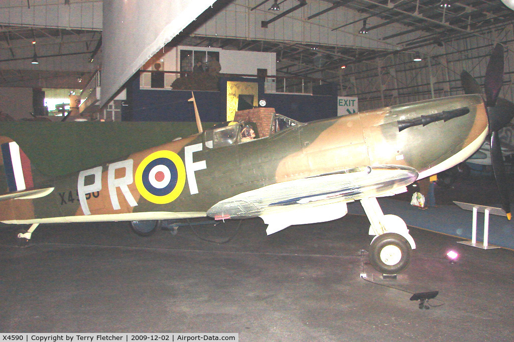X4590, Supermarine 300 Spitfire Mk1A C/N 6S/81254, Vickers Supermarine Spitfire I, c/n: 6S-81-254 - exhibited in the RAF Museum Hendon , UK