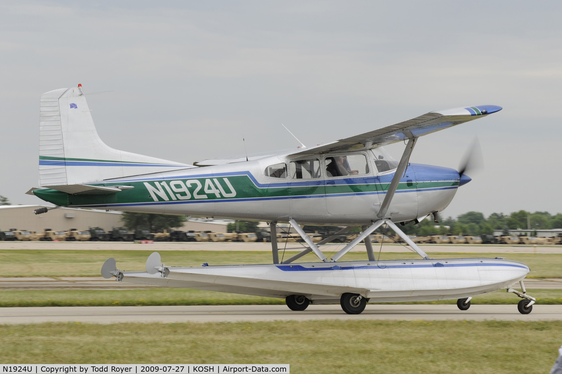 N1924U, 1969 Cessna A185E Skywagon 185 C/N 18501601, EAA AIRVENTURE 2009