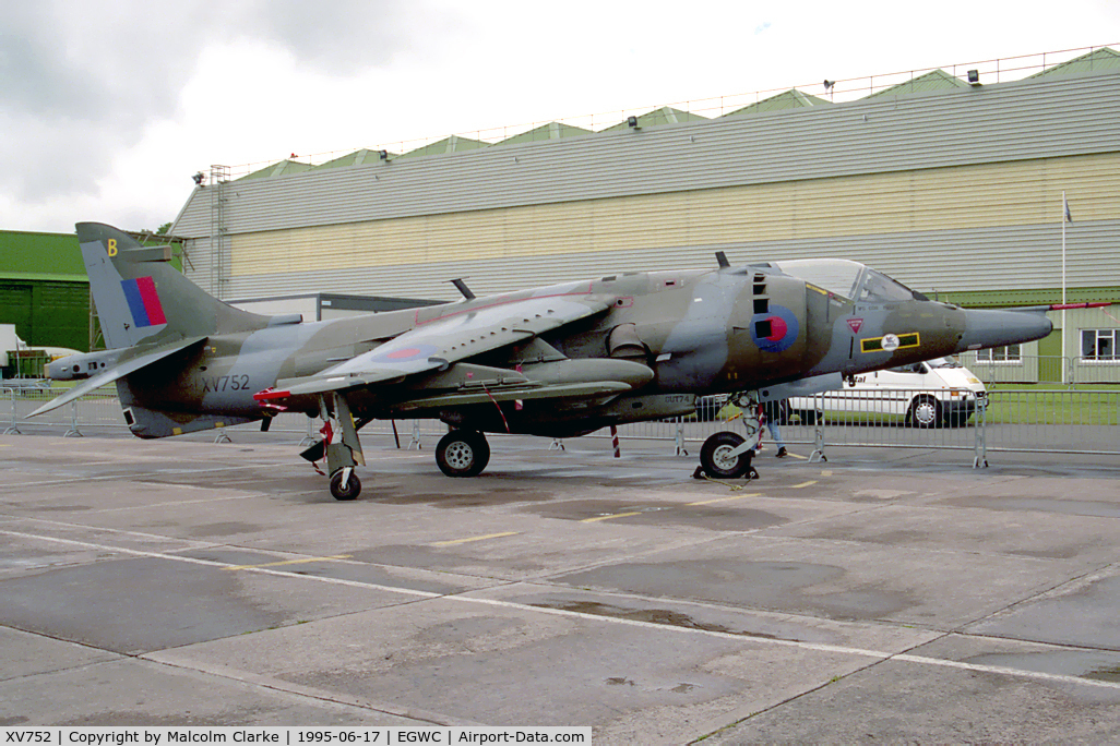 XV752, 1969 Hawker Siddeley Harrier GR.3 C/N 712015, Hawker Siddeley Harrier GR3 at The Aerospace Museum, RAF Cosford in 1995.