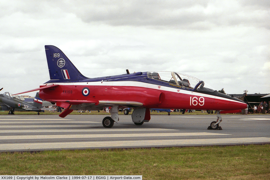 XX169, 1976 Hawker Siddeley Hawk T.1 C/N 016/312016, Hawker Siddeley Hawk T1. From RAF No 6 FTS, Finningley and seen at the 1994 SSAFA Air Display, RAF Church Fenton.