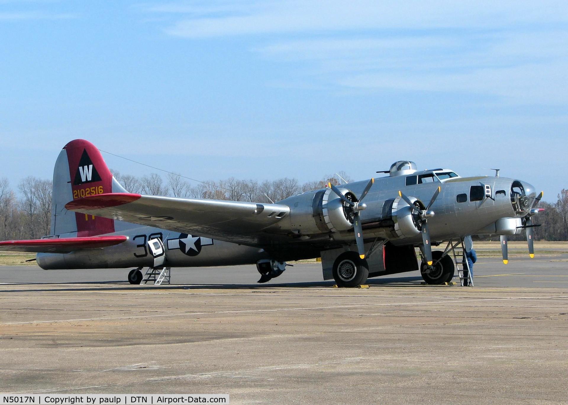 N5017N, 1944 Lockheed/Vega (Boeing) B-17G-105-VE Flying Fortress C/N 8649, In town for a couple of days at the Shreveport Downtown airport.