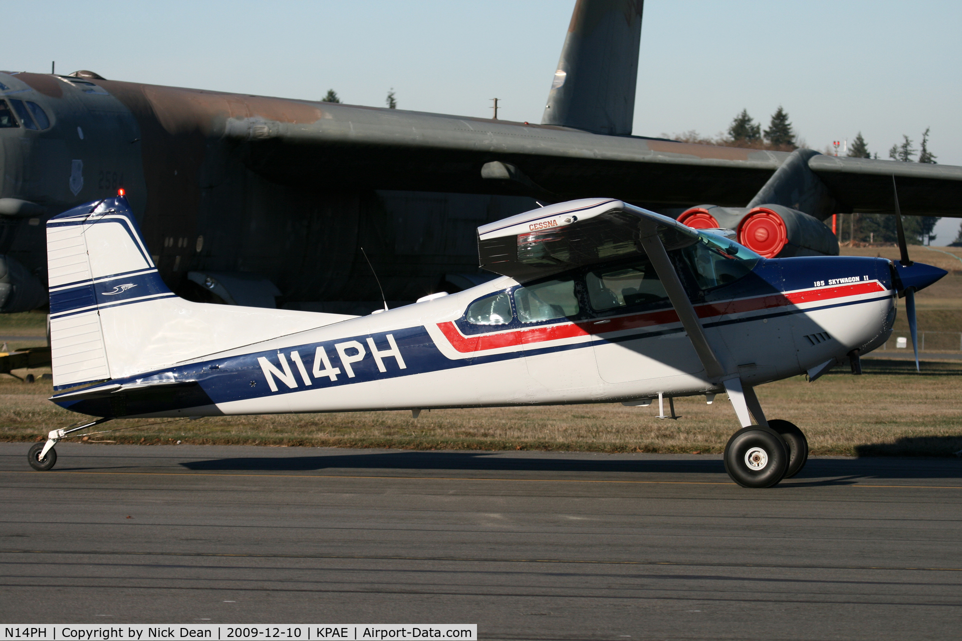N14PH, 1981 Cessna A185F Skywagon 185 C/N 18504323, KPAE