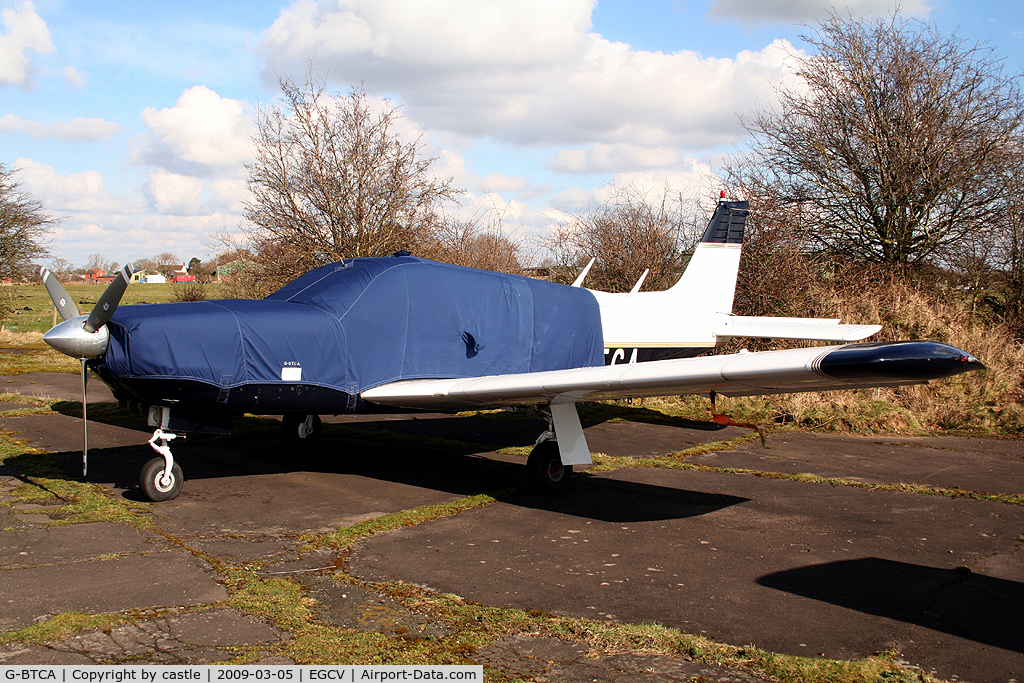 G-BTCA, 1977 Piper PA-32R-300 Cherokee Lance C/N 32R-7780381, seen @ Sleap