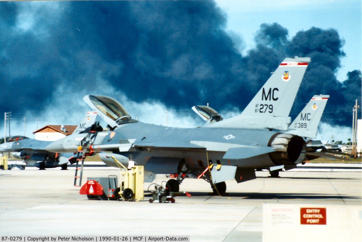 87-0279, 1987 General Dynamics F-16C Fighting Falcon C/N 5C-540, F-16C Falcon of 63rd Tactical Fighter Training Squadron/56th Tactical Training Wing at MacDill AFB in January 1990.