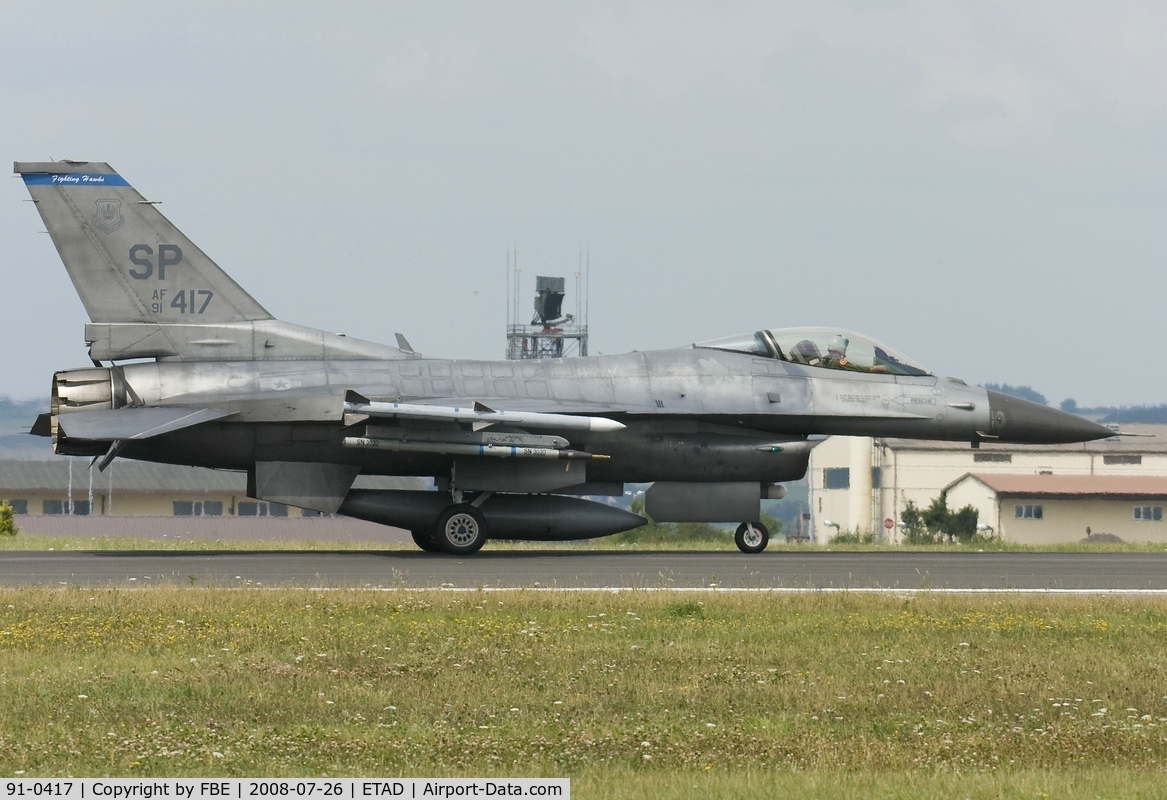 91-0417, General Dynamics F-16C Fighting Falcon C/N CC-115, taxying down the runway at Spangdahlem AB