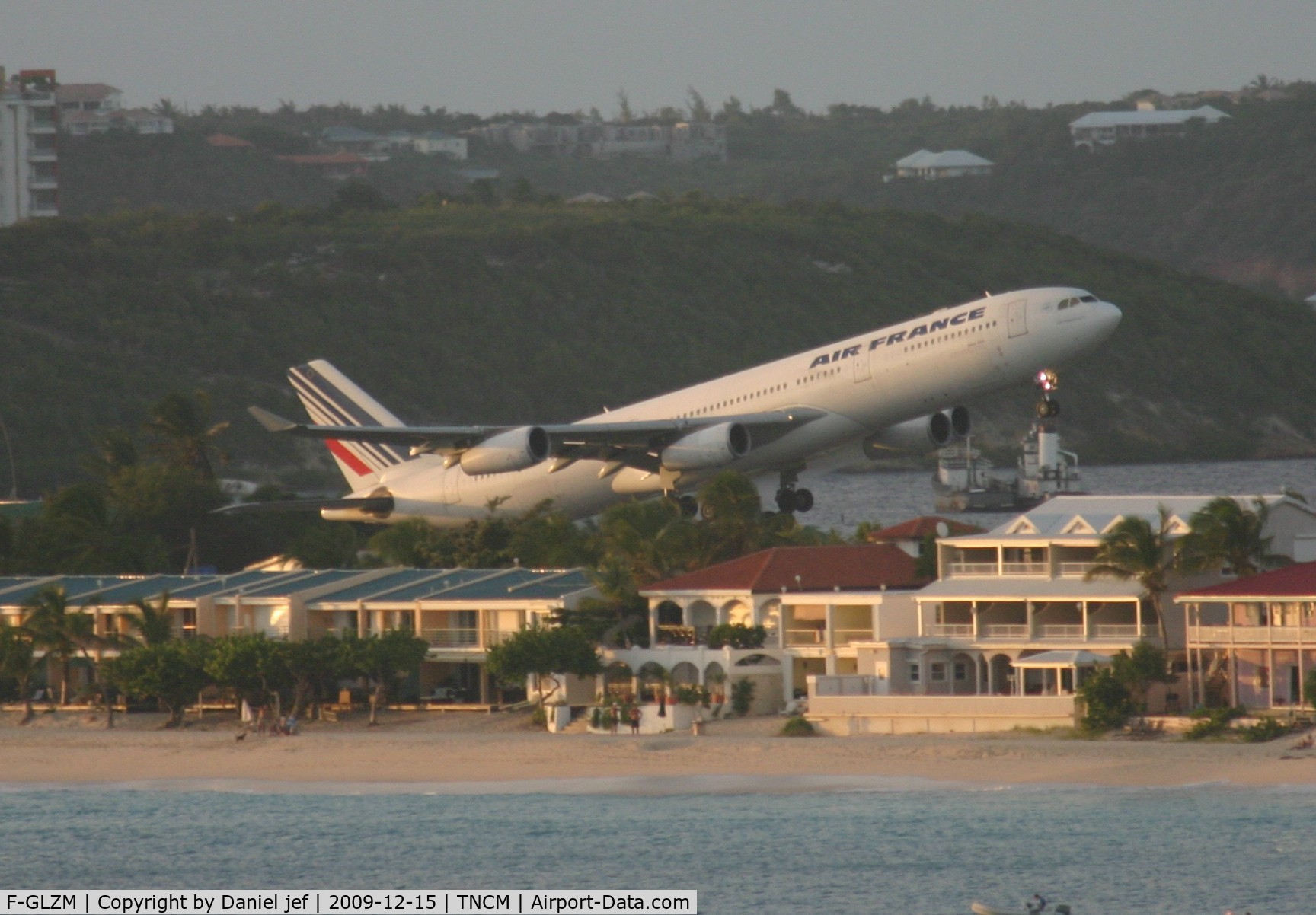 F-GLZM, 1998 Airbus A340-313X C/N 237, Airfrance F-GLZM departing St Maarten for france