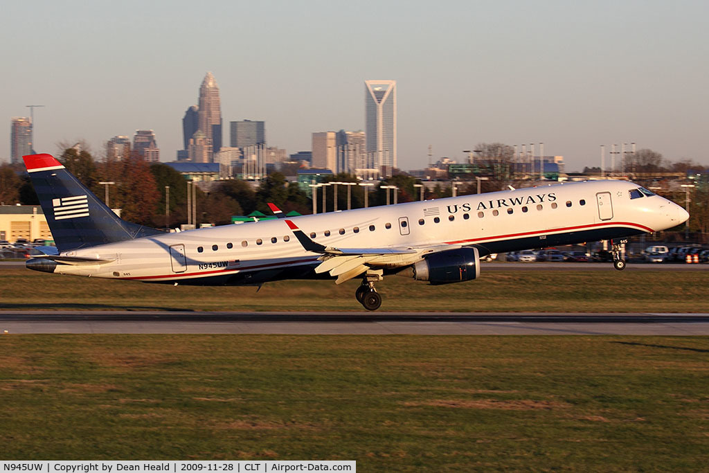 N945UW, Embraer ERJ-190-100 IGW 190AR C/N 19000062, US Airways N945UW (FLT AWE963) from Minneapolis/St Paul Int'l (KMSP) landing RWY 18C.