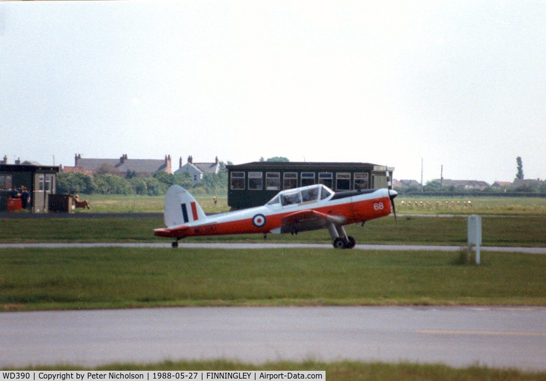 WD390, 1951 De Havilland DHC-1 Chipmunk T.10 C/N C1/0317, Chipmunk T.10 of 9 Air Experience Flight at RAF Finningley in May 1988.