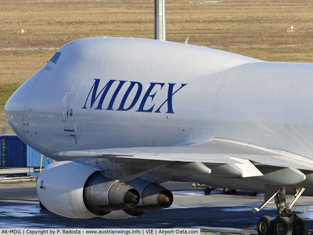 A6-MDG, 1991 Boeing 747-228F C/N 25266, One of the last 747-200 built - note that there are no windows on the left side of the upper deck!