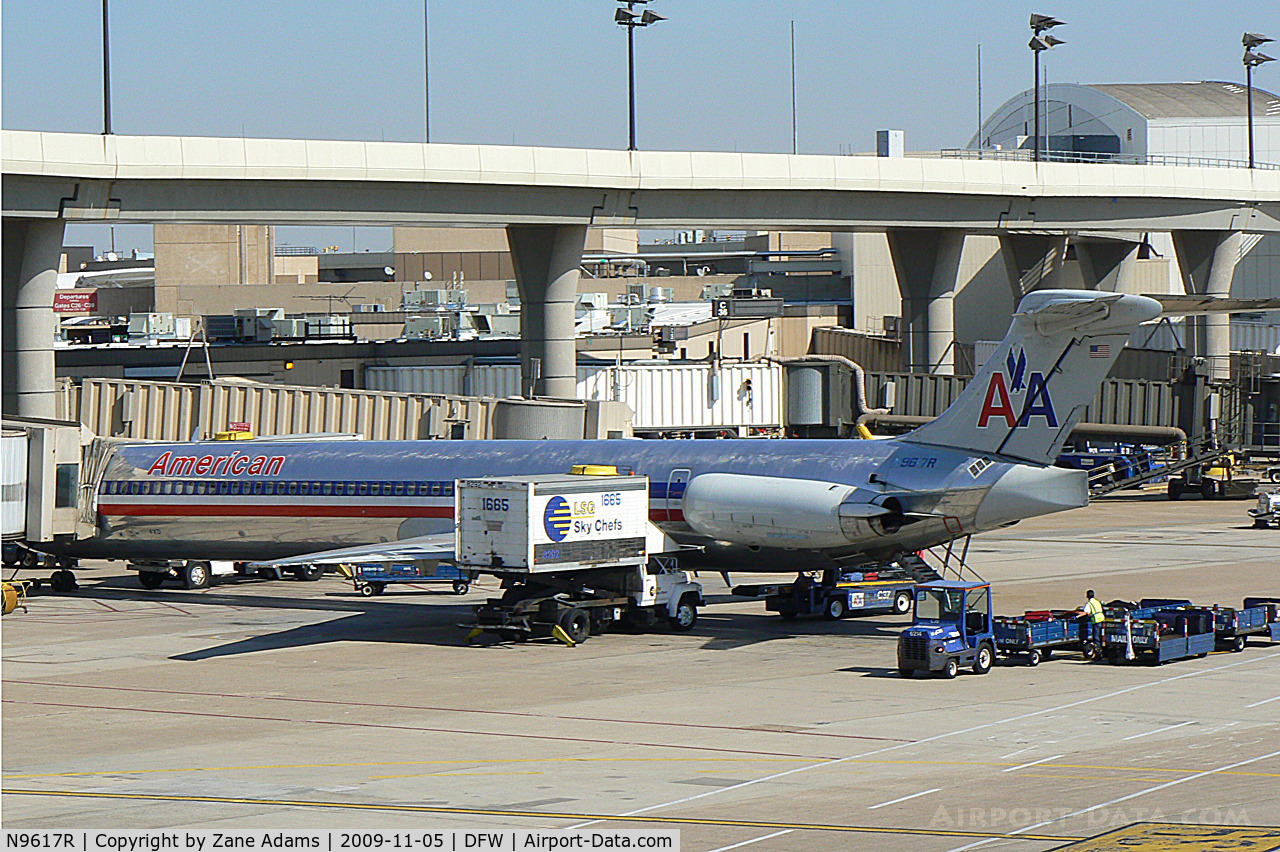 N9617R, 1997 McDonnell Douglas MD-83 (DC-9-83) C/N 53564, American Airlines at DFW