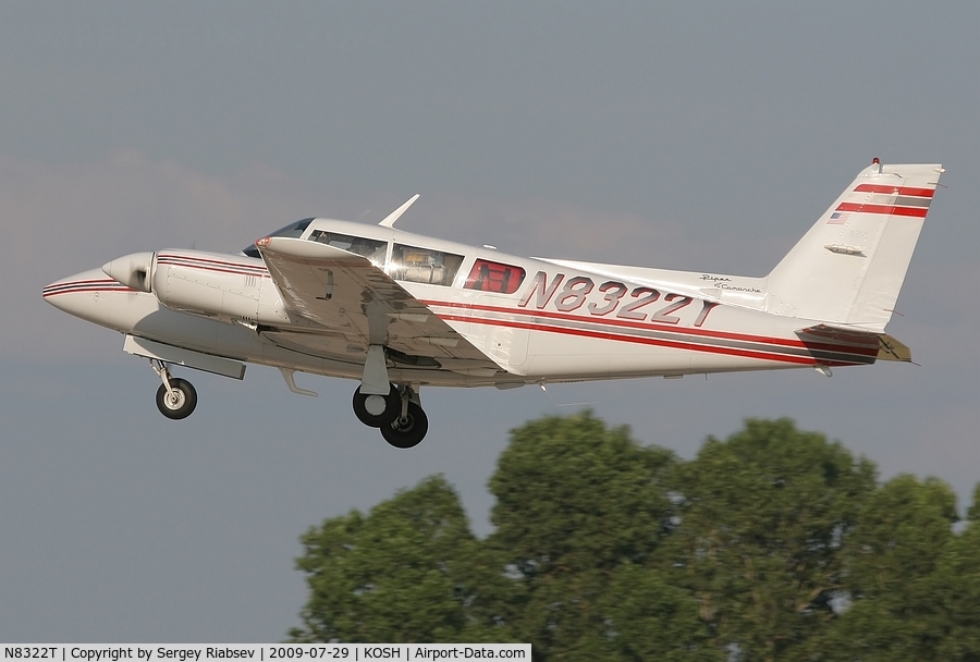 N8322T, 1981 Piper PA-44-180T Turbo Seminole C/N 44-8107033, EAA AirVenture 2009