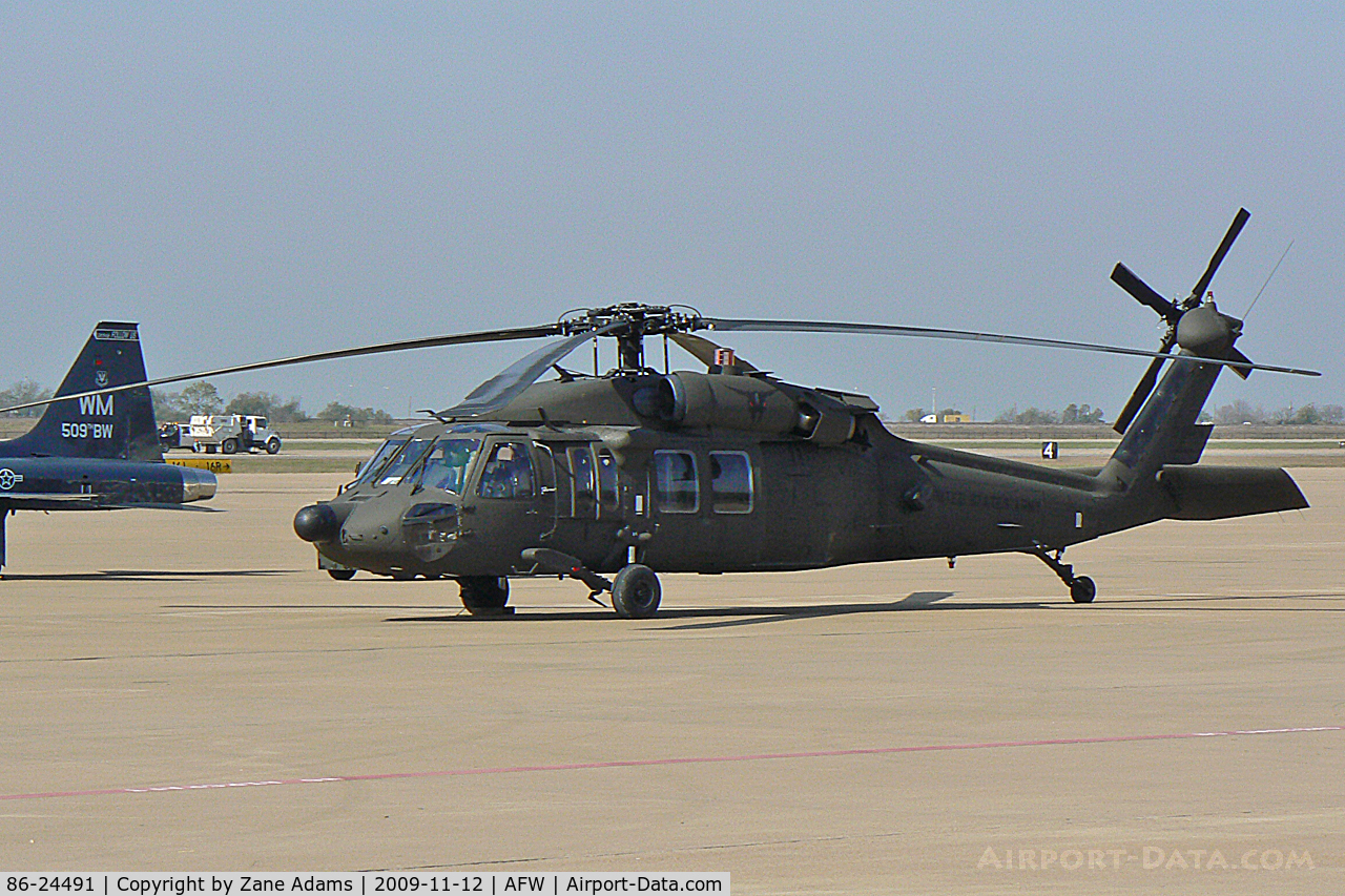 86-24491, 1986 Sikorsky UH-60A Black Hawk C/N 70.999, US Army UH-60A Black Hawk at Alliance Airport