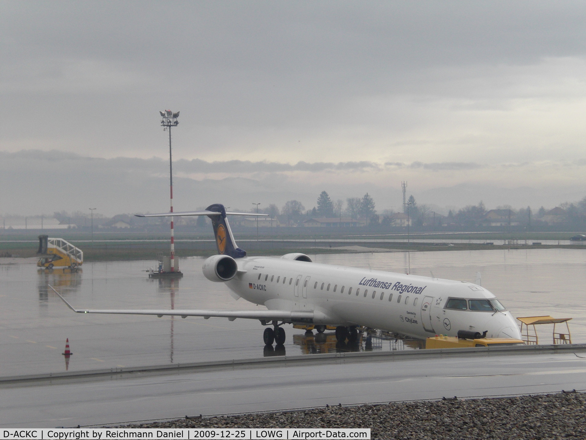 D-ACKC, 2006 Bombardier CRJ-900LR (CL-600-2D24) C/N 15078, Sorry for that ground staff...