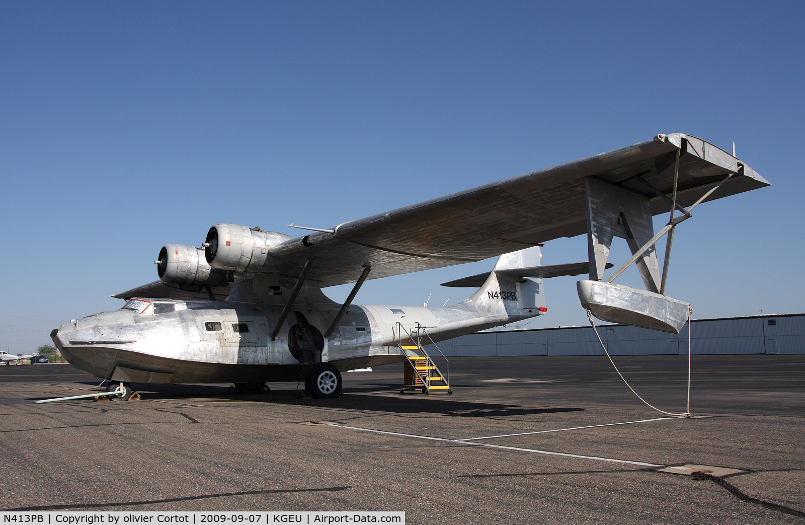 N413PB, Consolidated PBY-5A Catalina C/N CV343, Unexpected encounter at Glendale, AZ
