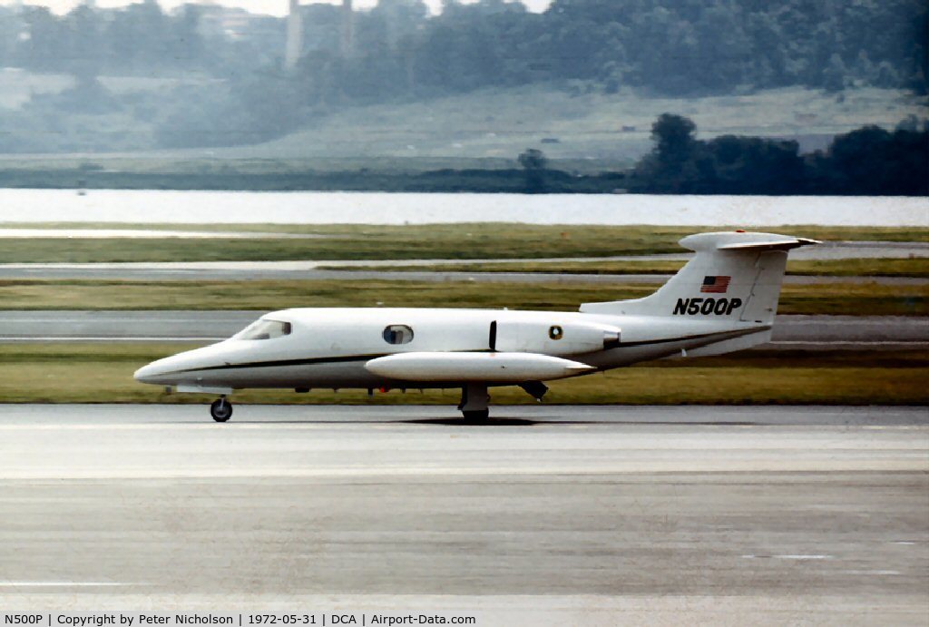 N500P, Learjet Inc 23 C/N 23-077, Learjet 23 seen at Washington National in May 1972.