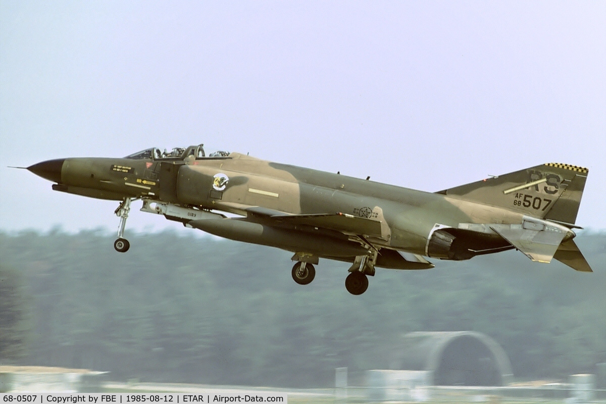 68-0507, 1968 McDonnell Douglas F-4E Phantom II C/N 3694, 86th TFW F-4E short final (KM25 slidescan)