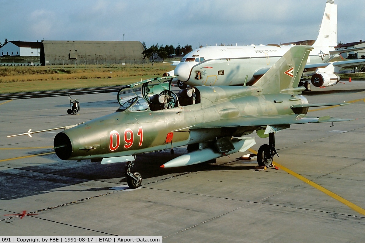 091, Mikoyan-Gurevich MiG-21UM C/N 516955091, Hungarian MiG21UM visiting Spangdahlem AB (KM25 Slidescan)
