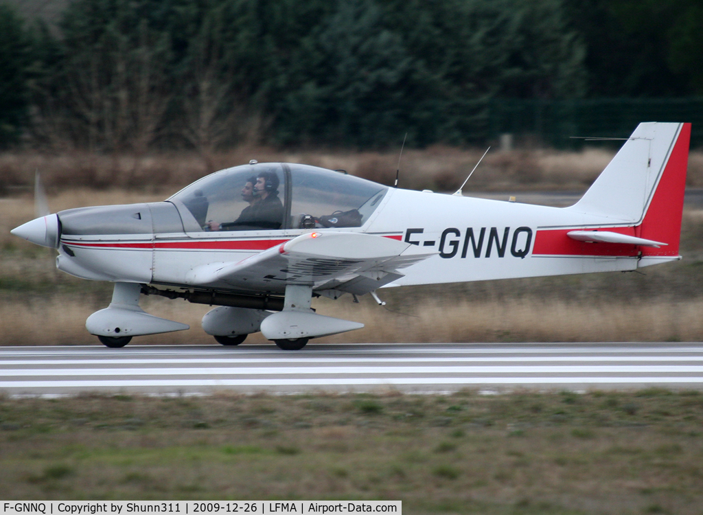 F-GNNQ, 1994 Robin HR-200-120B C/N 284, On exercices...