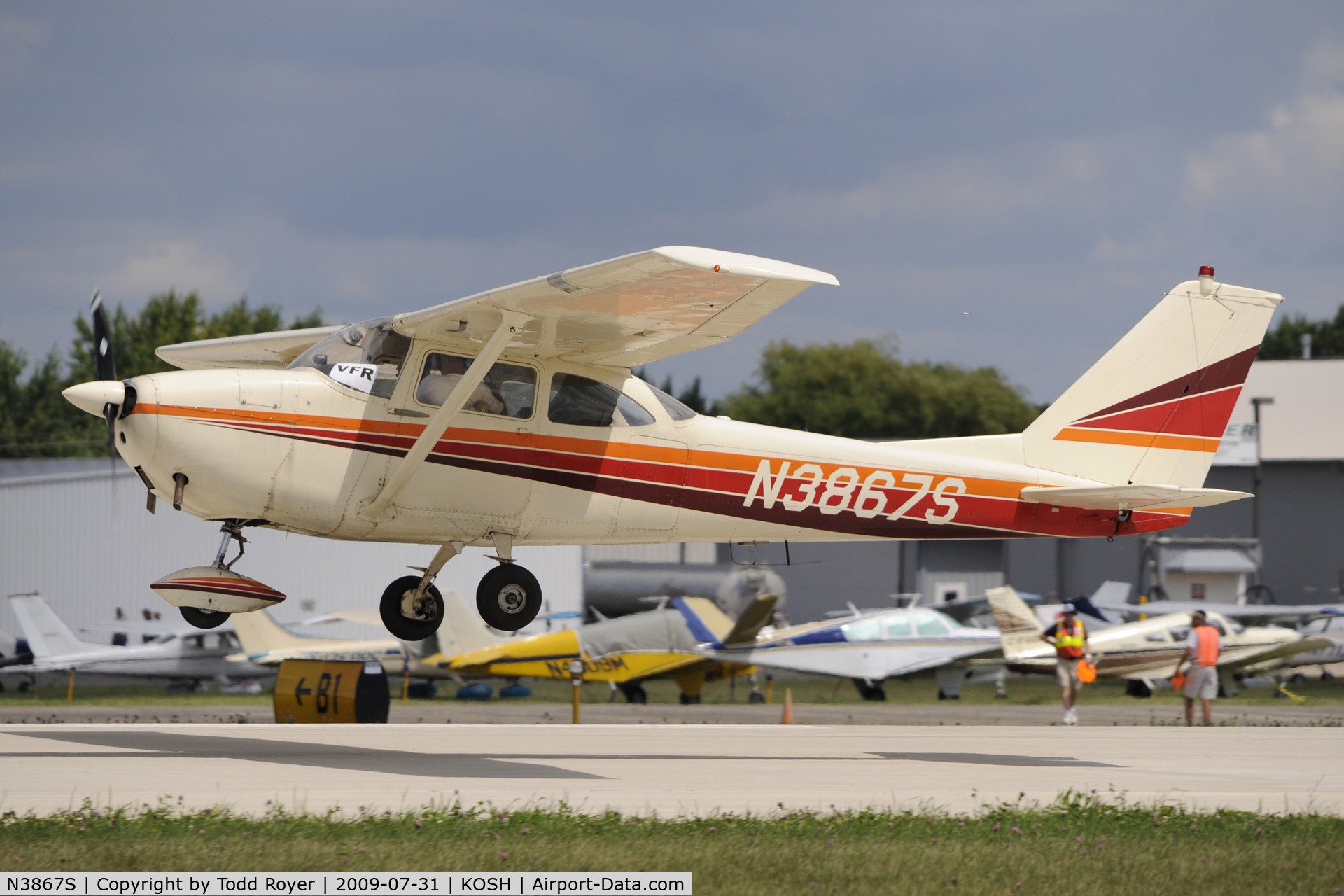 N3867S, 1964 Cessna 172E C/N 17251067, EAA AIRVENTURE 2009