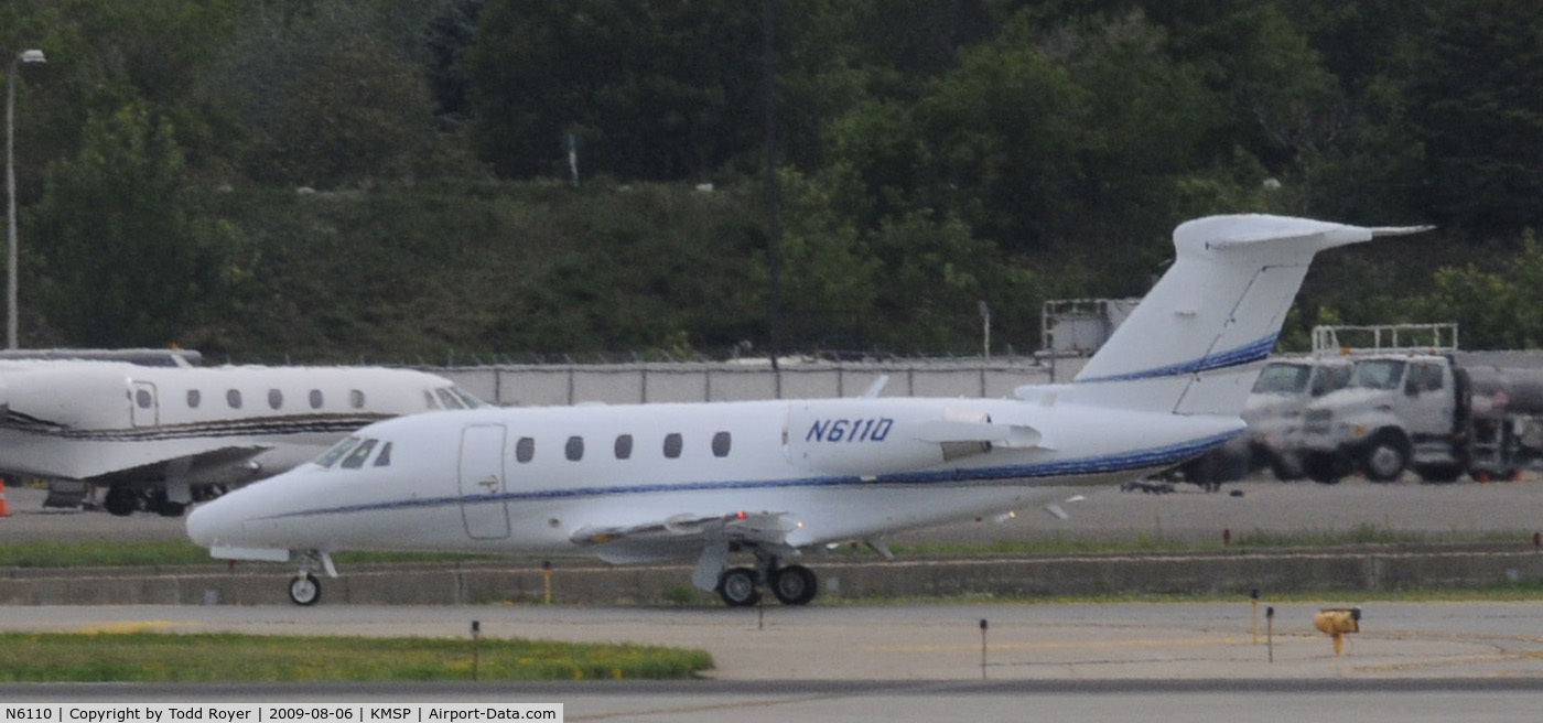 N6110, 1993 Cessna 650 C/N 650-7023, TAXI FOR DEPARTURE