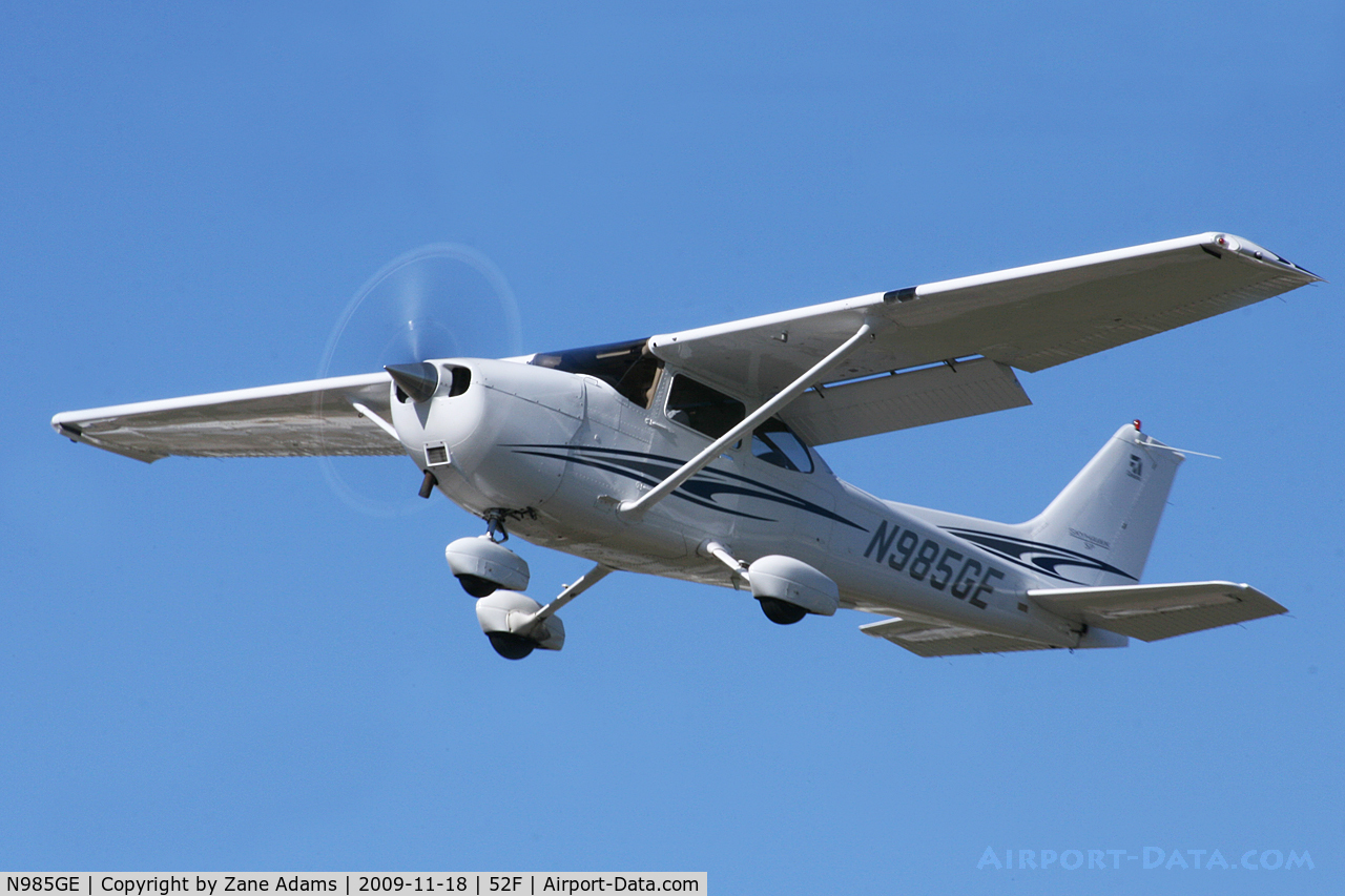 N985GE, 2005 Cessna 172S C/N 172S10045, At Aero Valley (Northwest Regional)