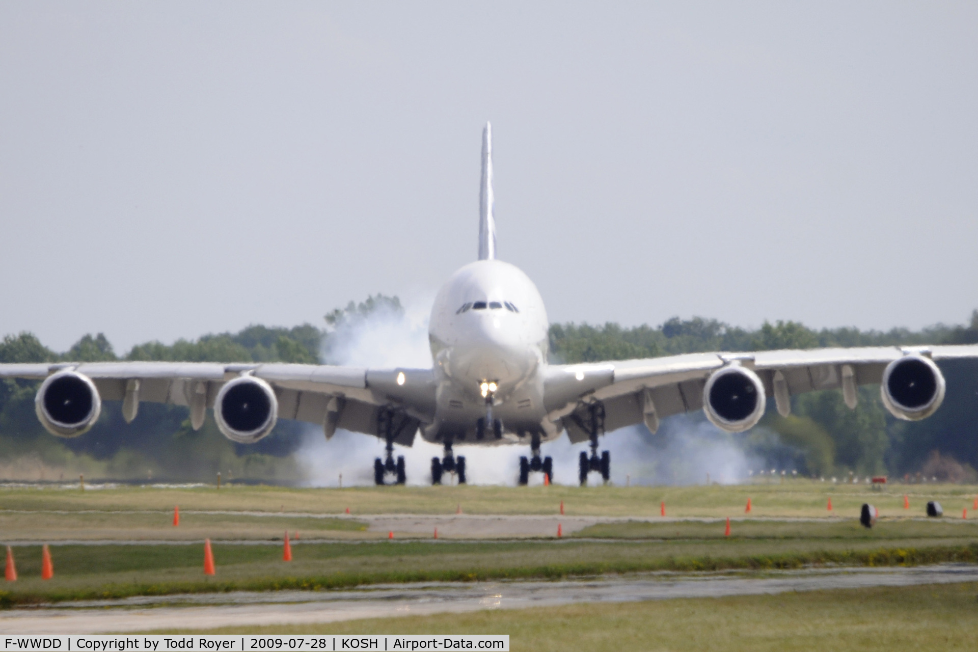 F-WWDD, 2005 Airbus A380-861 C/N 004, EAA AIRVENTURE 2009