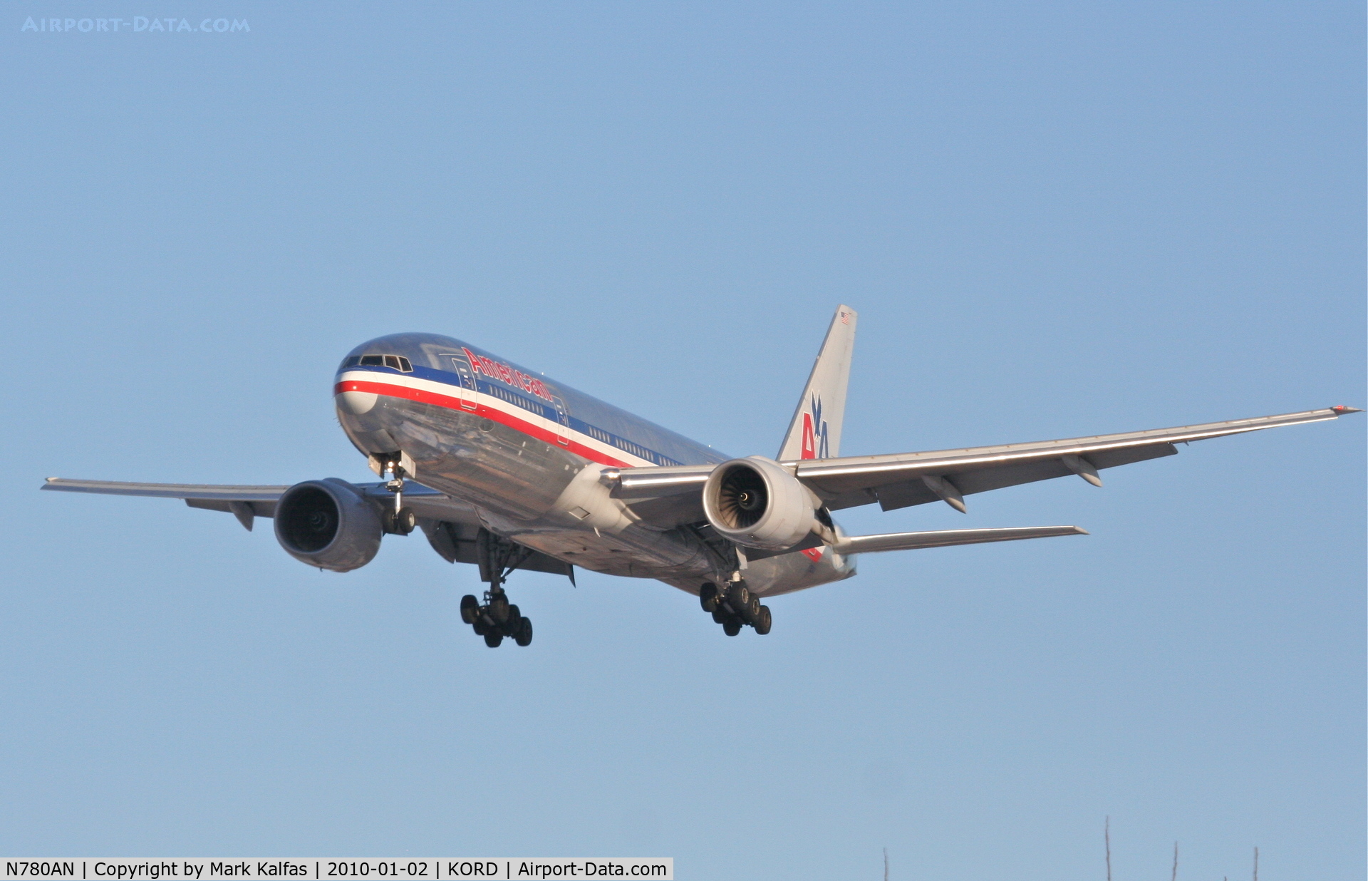N780AN, 1999 Boeing 777-223 C/N 29956, American Airlines Boeing 777-223, AAL2350, arriving RWY 28 KORD from KDFW.