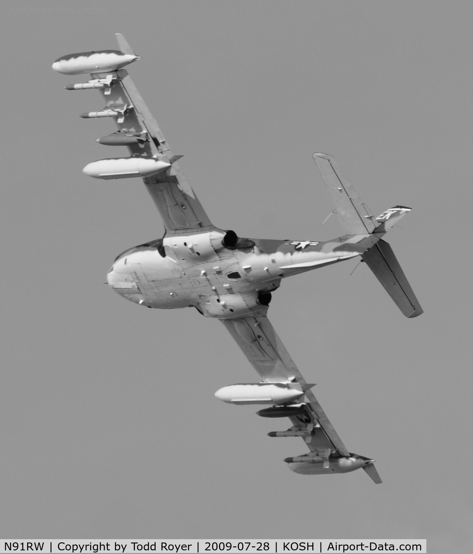 N91RW, Cessna A-37A Dragonfly C/N 40026, EAA AIRVENTURE 2009