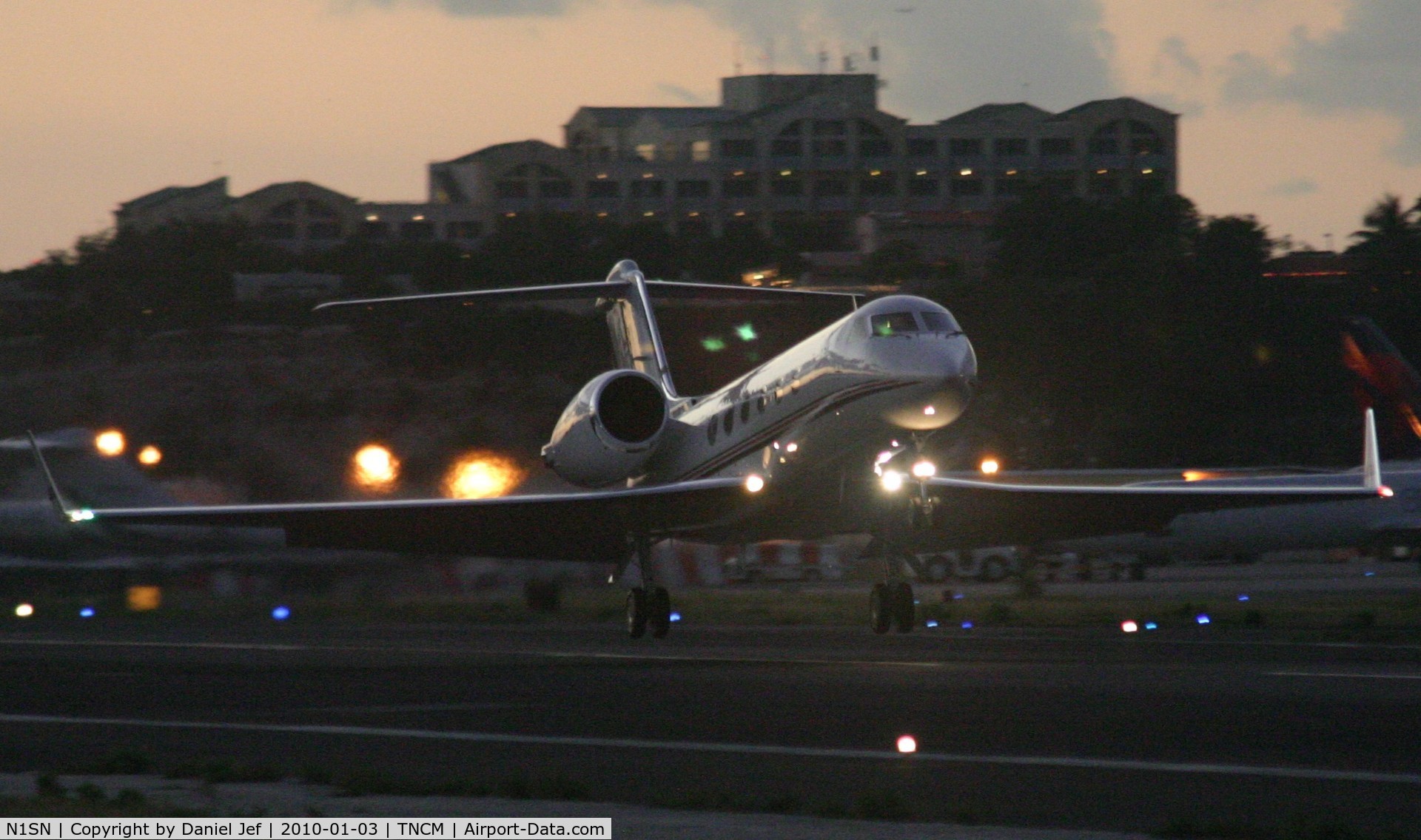 N1SN, 2000 Gulfstream Aerospace G-IV C/N 1433, N1SN on a late afternoon take off from TNCM