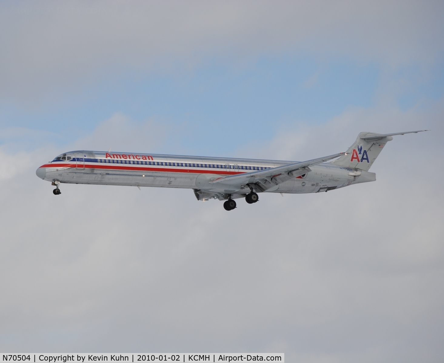N70504, 1989 McDonnell Douglas MD-82 (DC-9-82) C/N 49798, Natural metal over the snow