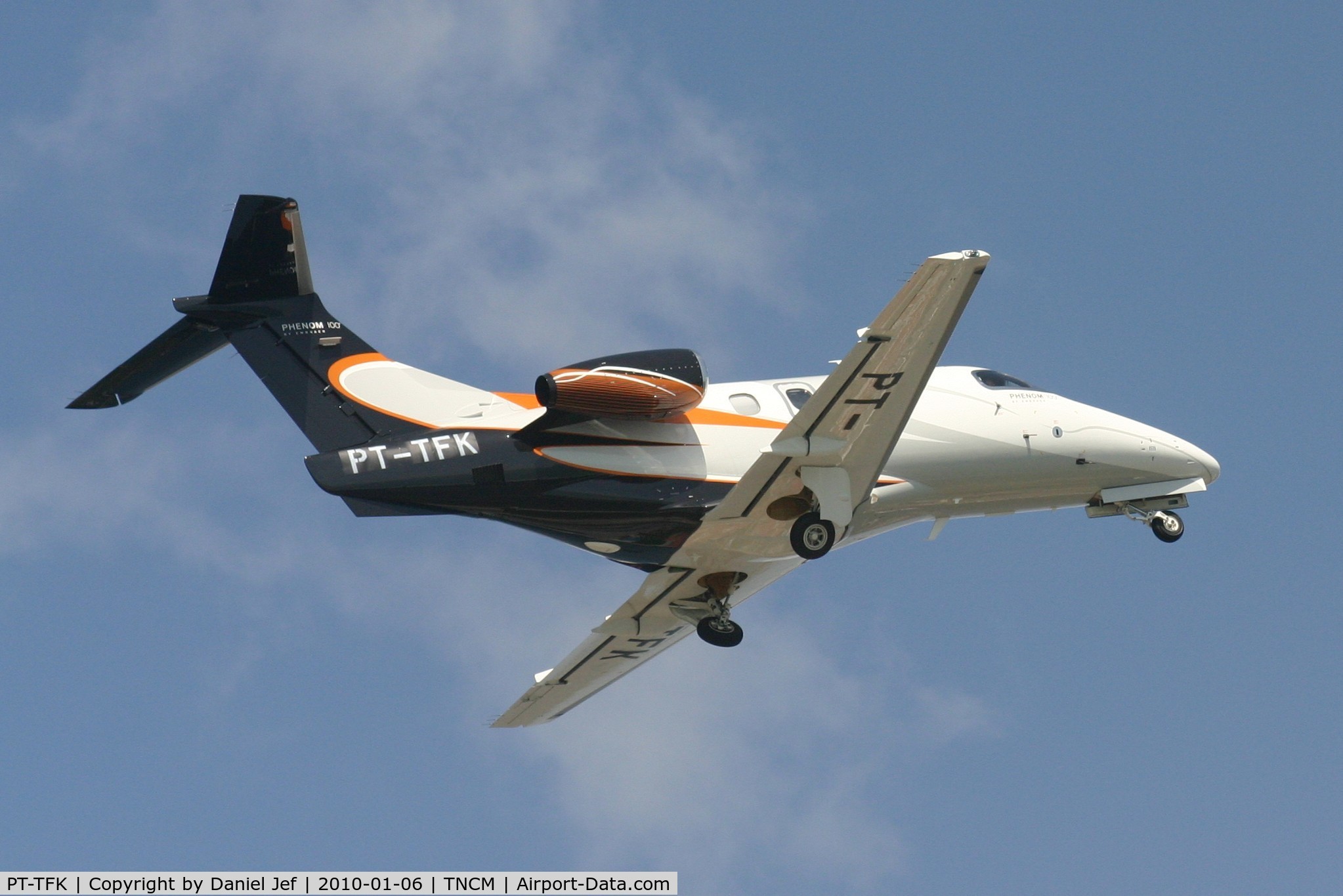 PT-TFK, 2009 Embraer EMB-500 Phenom 100 C/N 50000035, PT-TFK departing TNCM