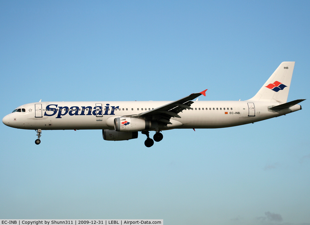 EC-INB, 2003 Airbus A321-231 C/N 1946, Landing rwy 25R