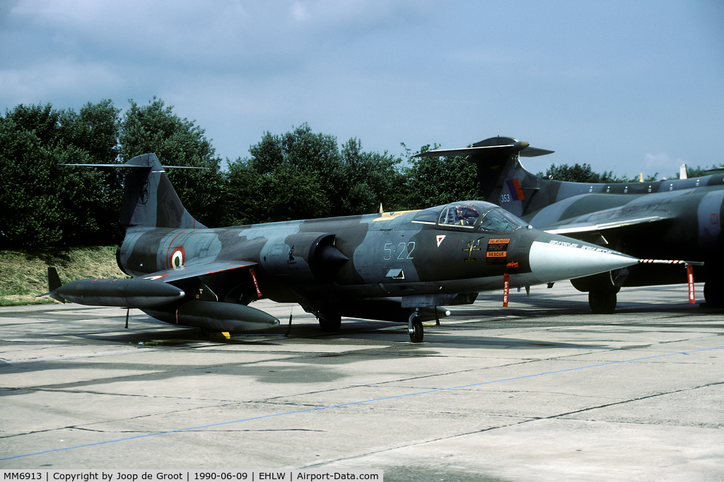 MM6913, Aeritalia F-104S Starfighter C/N 1213, Italian Starfighter on the static of the 1990 open house held at Leeuwarden AB.