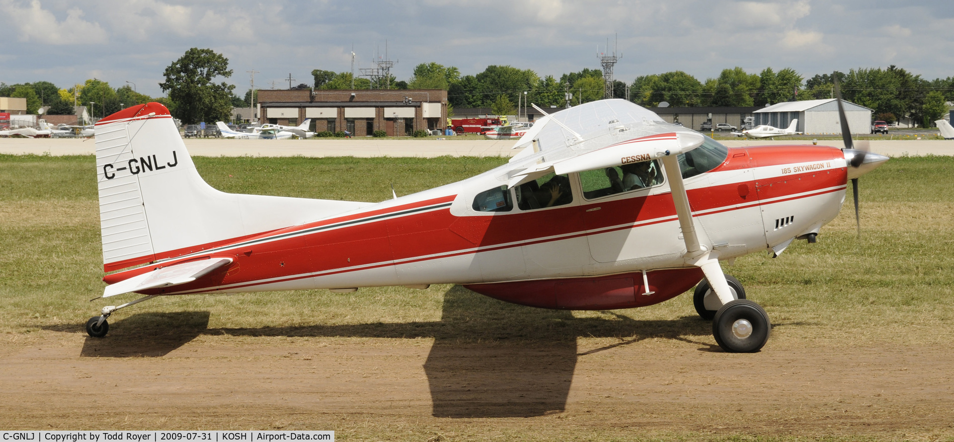 C-GNLJ, 1981 Cessna 180K Skywagon C/N 18053198, EAA AIRVENTURE 2009