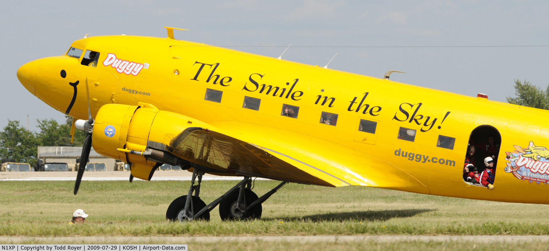 N1XP, 1942 Douglas DC3C-S1C3G (C-47) C/N 4733, EAA AIRVENTURE 2009