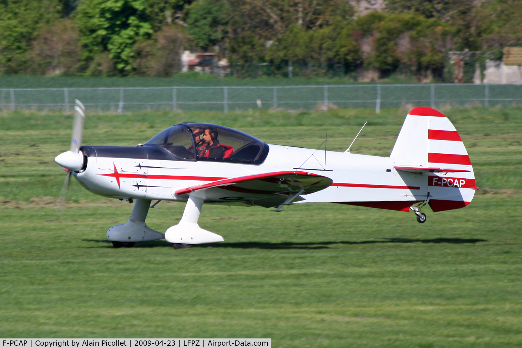 F-PCAP, Mudry CAP-10 C/N A5, landing