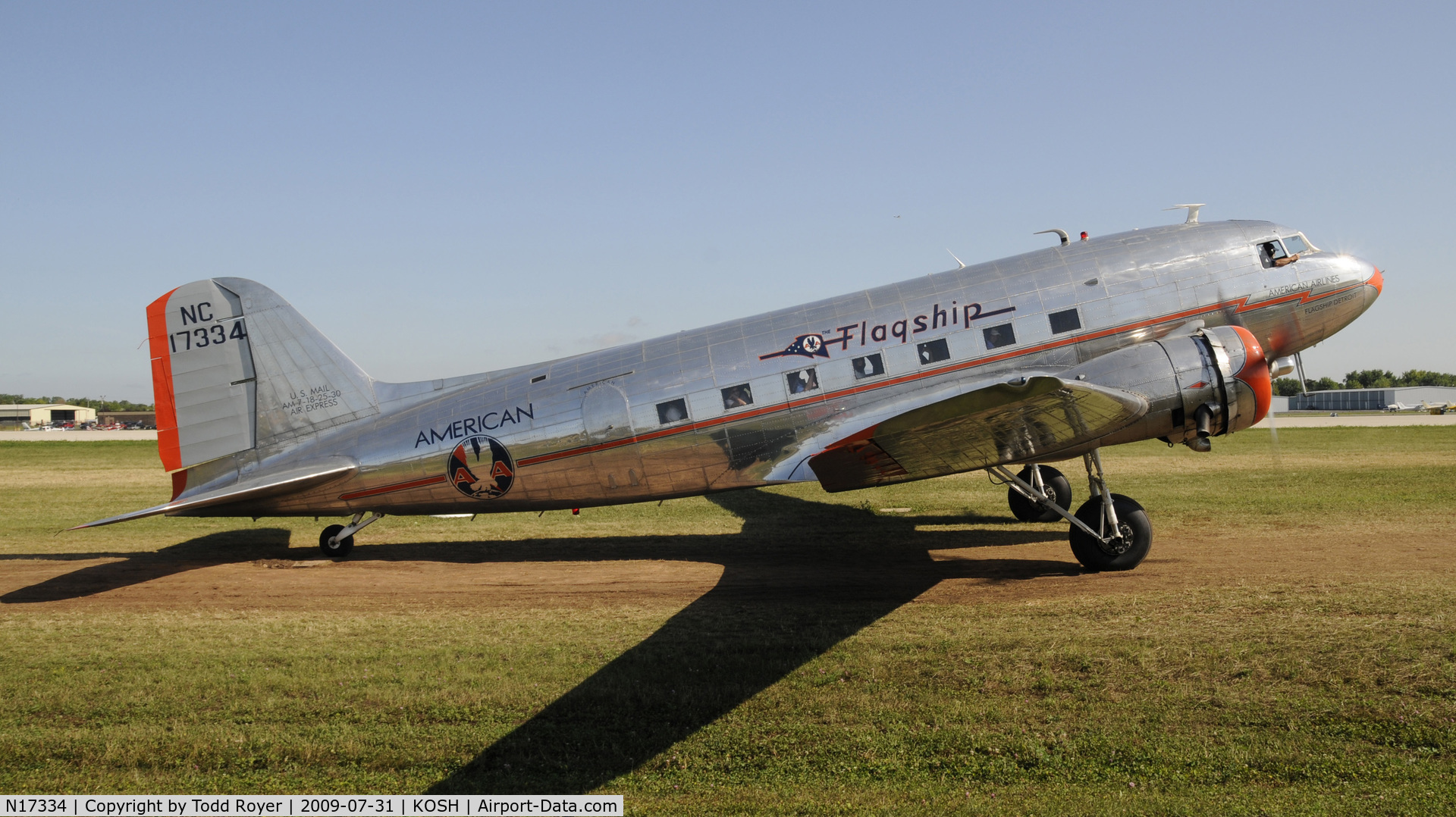 N17334, 1937 Douglas DC-3-178 C/N 1920, EAA AIRVENTURE 2009