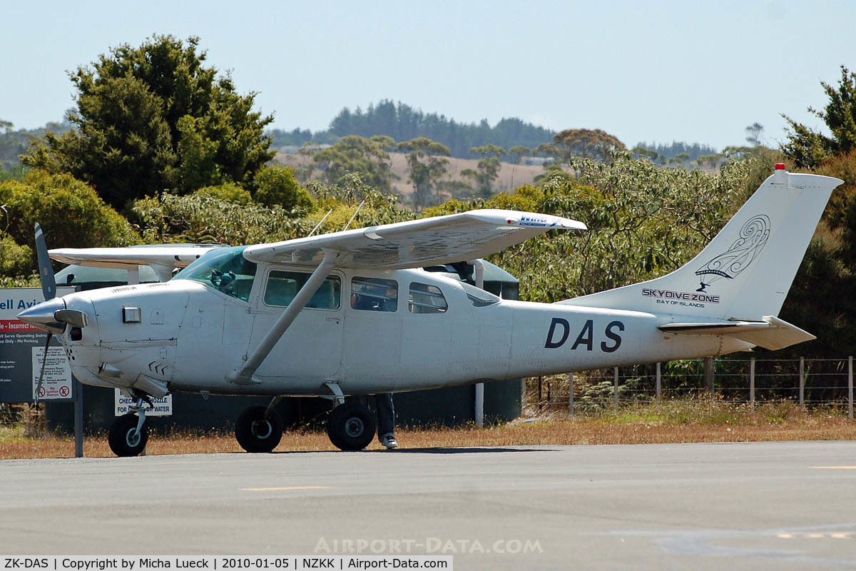 ZK-DAS, 1966 Cessna TU206A Turbo Super Skywagon C/N U206-0554, At Kerikeri / Bay of Islands