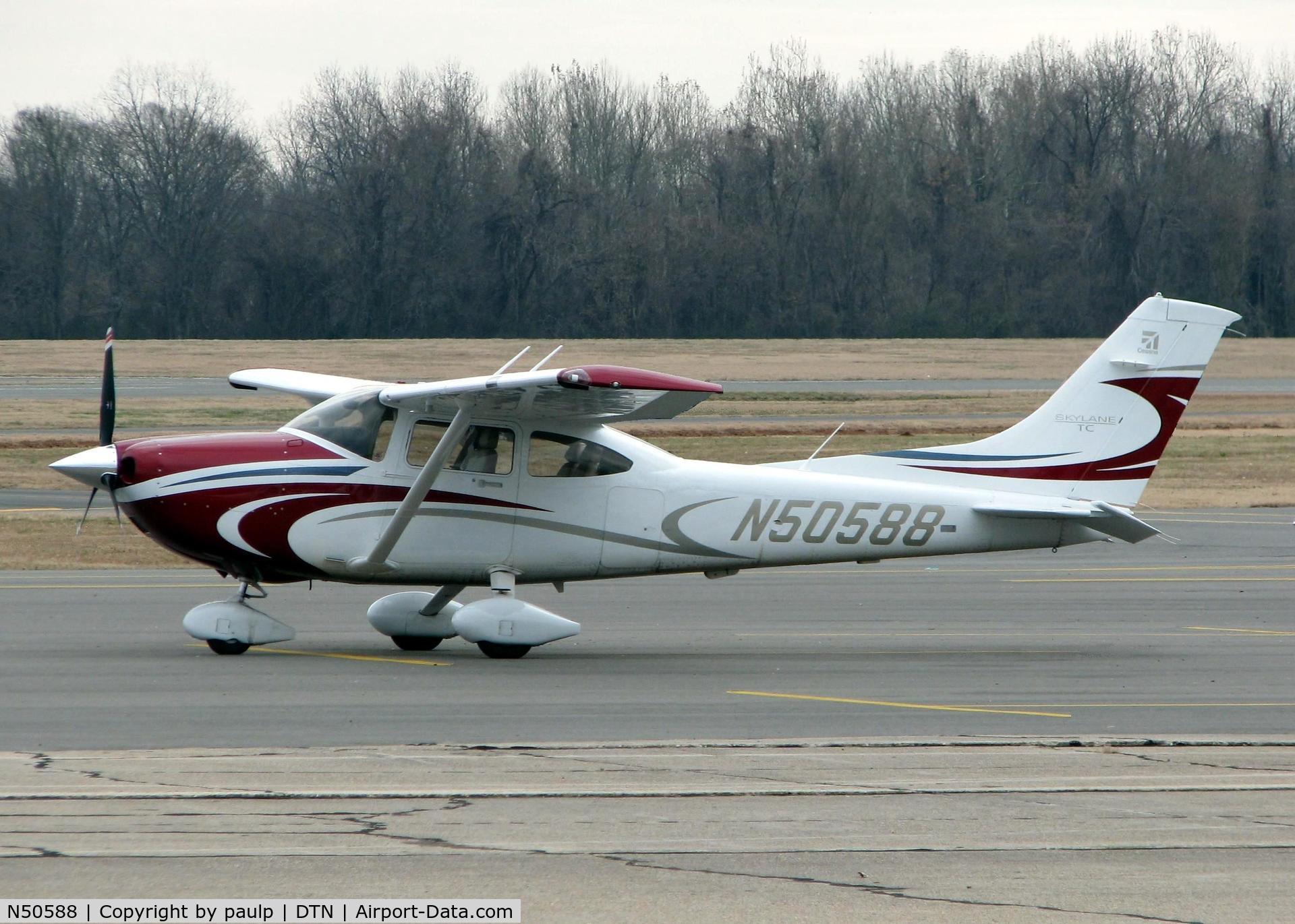 N50588, 2009 Cessna T182T Turbo Skylane C/N T18208916, At Downtown Shreveport.