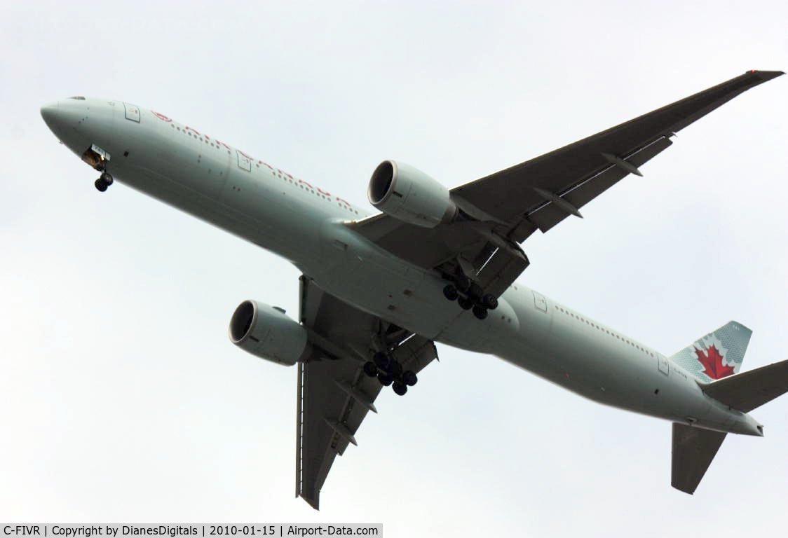 C-FIVR, 2008 Boeing 777-333/ER C/N 35241, Toronto Airport