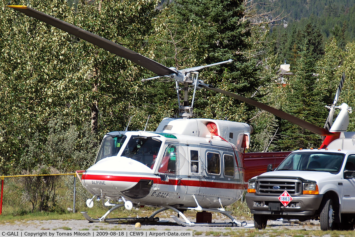 C-GALI, 1971 Bell 212 C/N 30525, Alpine Helicopter's Homebase in Canmore