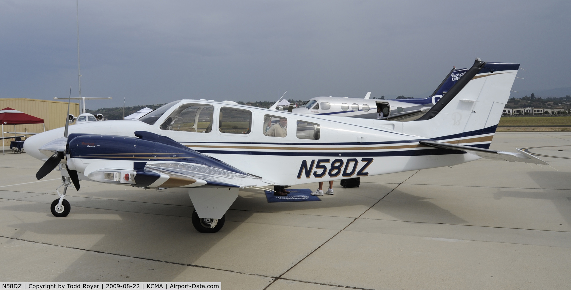 N58DZ, Hawker Beechcraft G58 C/N TH-2256, CAMARILLO AIR SHOW 2009