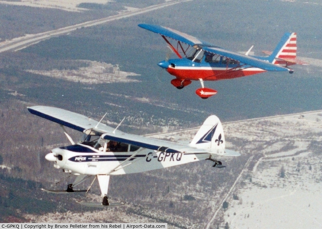 C-GPKQ, 1962 Piper PA-22-108X Colt C/N 22-9269X, Formation Flight with C-GUCP Decathlon in province of Quebec