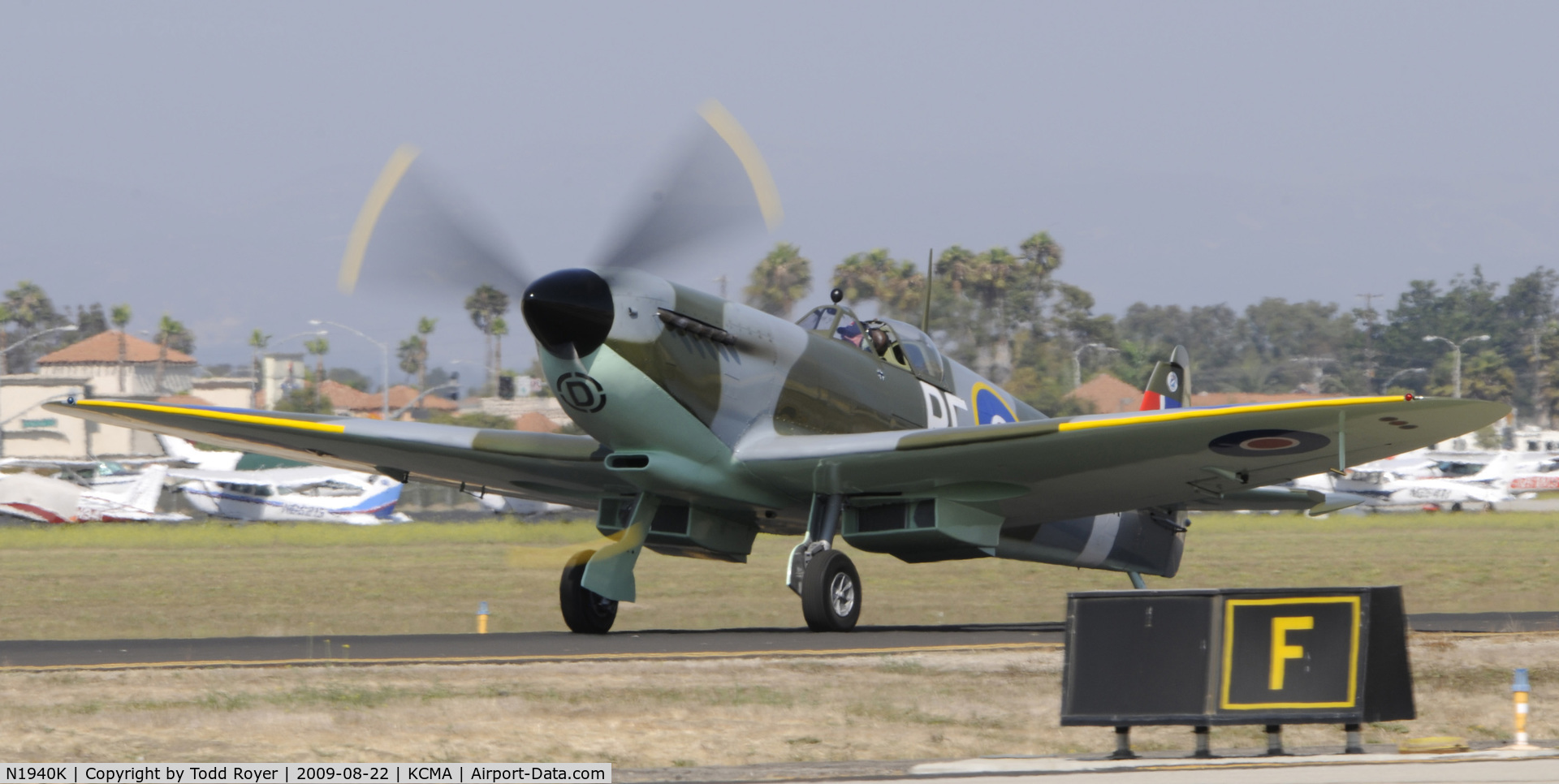 N1940K, 2003 Jurca MJ-100 Spitfire C/N MK9EX, CAMARILLO AIR SHOW 2009