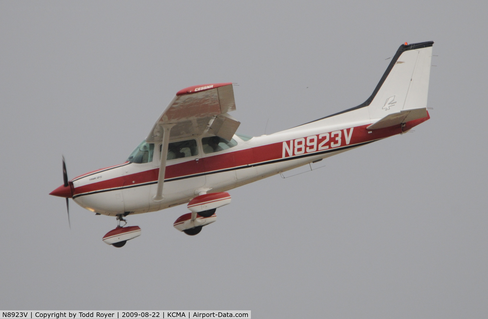 N8923V, 1977 Cessna R172K Hawk XP C/N R1722326, CAMARILLO AIR SHOW 2009