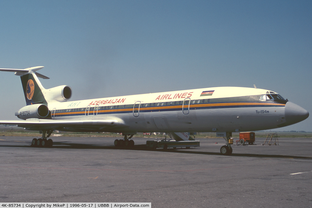 4K-85734, 1992 Tupolev Tu-154M C/N 92A916, Still active in late 2009.