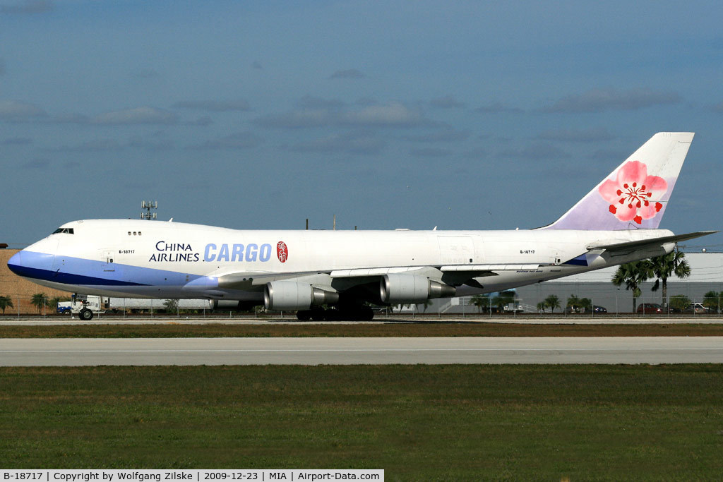 B-18717, 2004 Boeing 747-409F/SCD C/N 30769, visitor